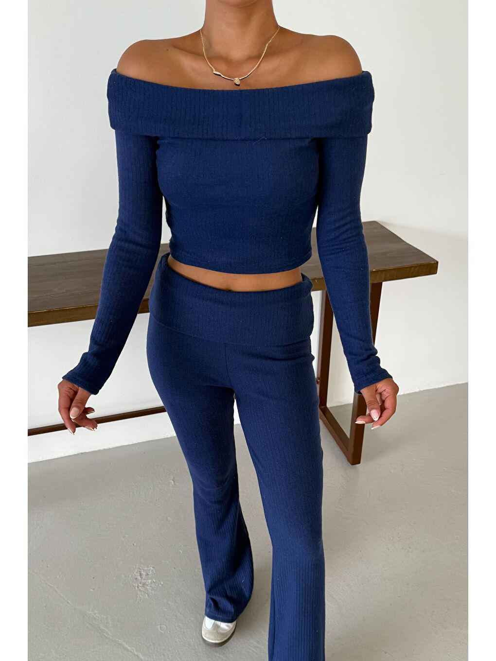 Kadın Lacivert Madonna Yaka Alt-Üst Pantolonlu İnterlok Takım-6