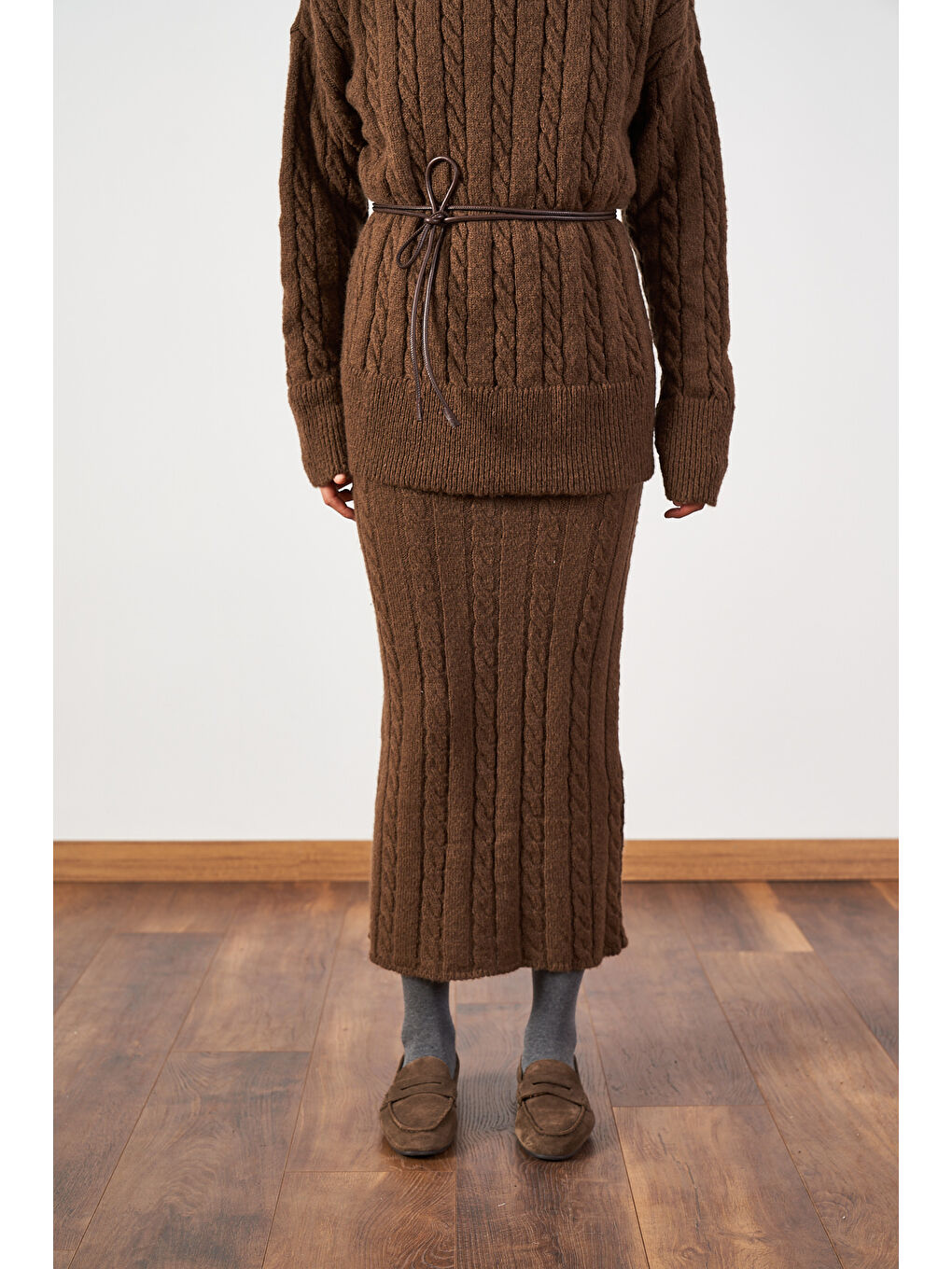 Kahverengi Saç Örgü Desenli Triko Etek Kahve-2