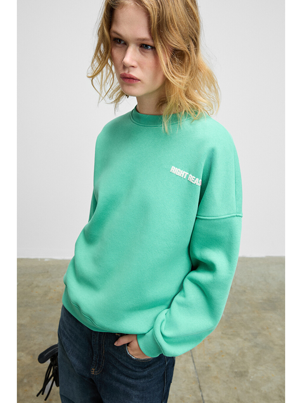 Prıence Kadın Yumuşak Kumaşlı Baskılı Ve Havlu Patchlı Yuvarlak Yaka Yeşil Sweatshirt-1