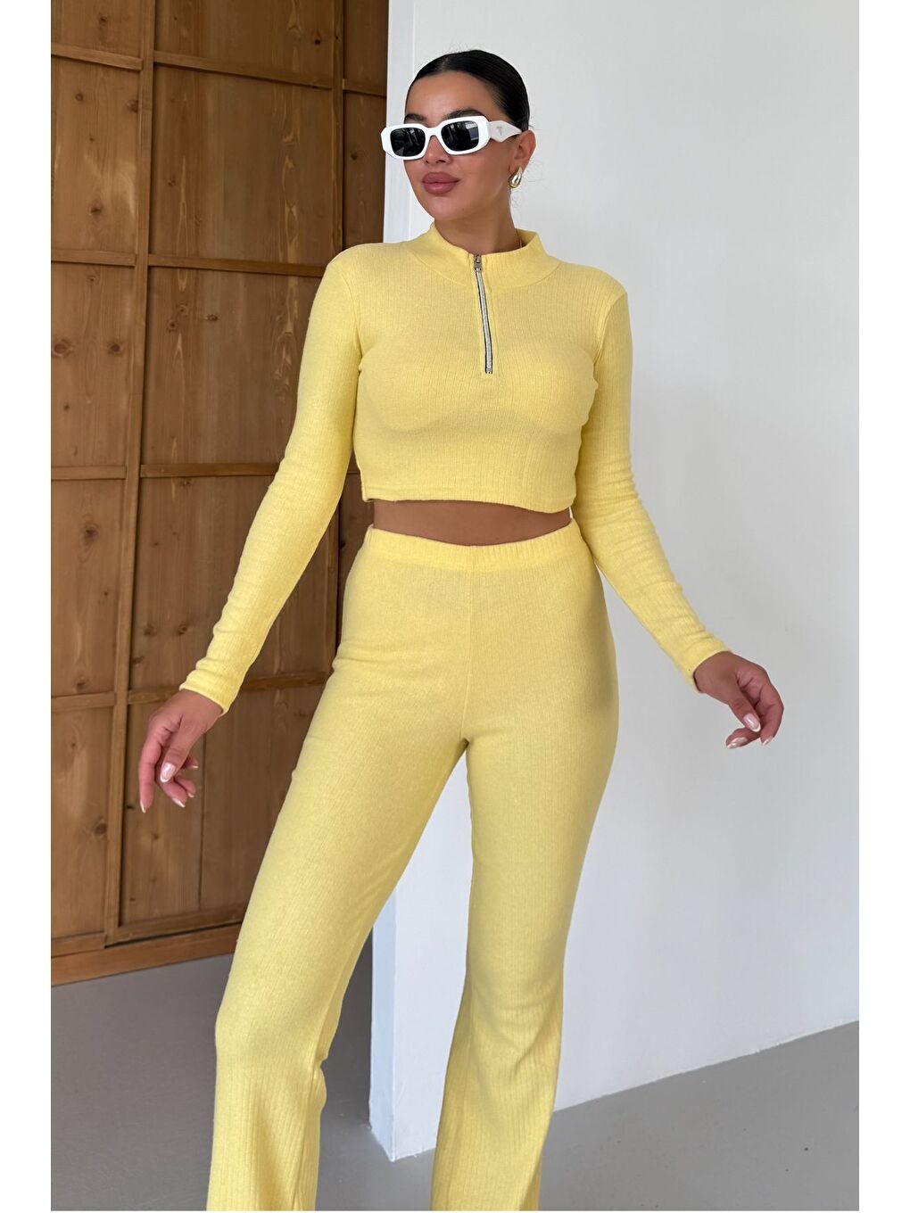 Kadın Sarı Yarım Fermuarlı Crop Alt-Üst Pantolonlu Takım-6