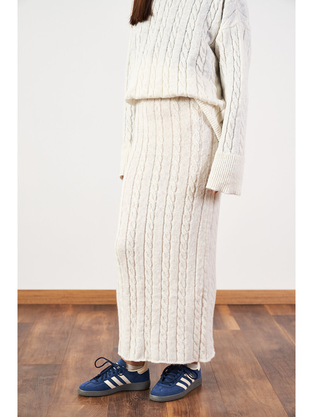 Saç Örgü Desenli Triko Etek Ekru-2