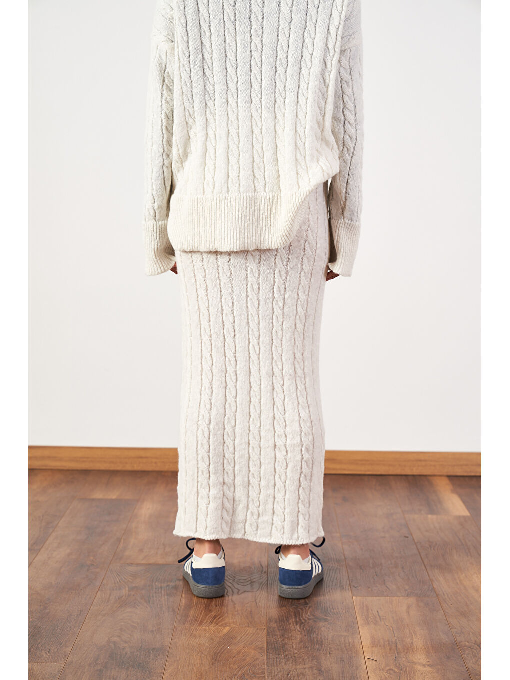 Saç Örgü Desenli Triko Etek Ekru-3