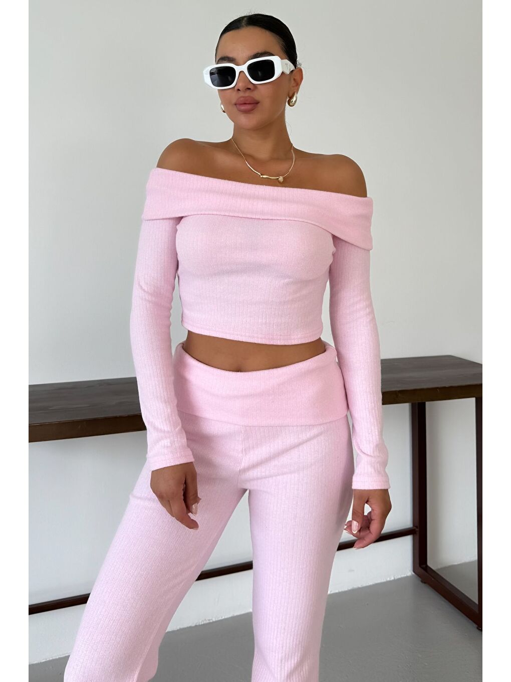 Kadın Pembe Madonna Yaka Alt-Üst Pantolonlu İnterlok Takım-4