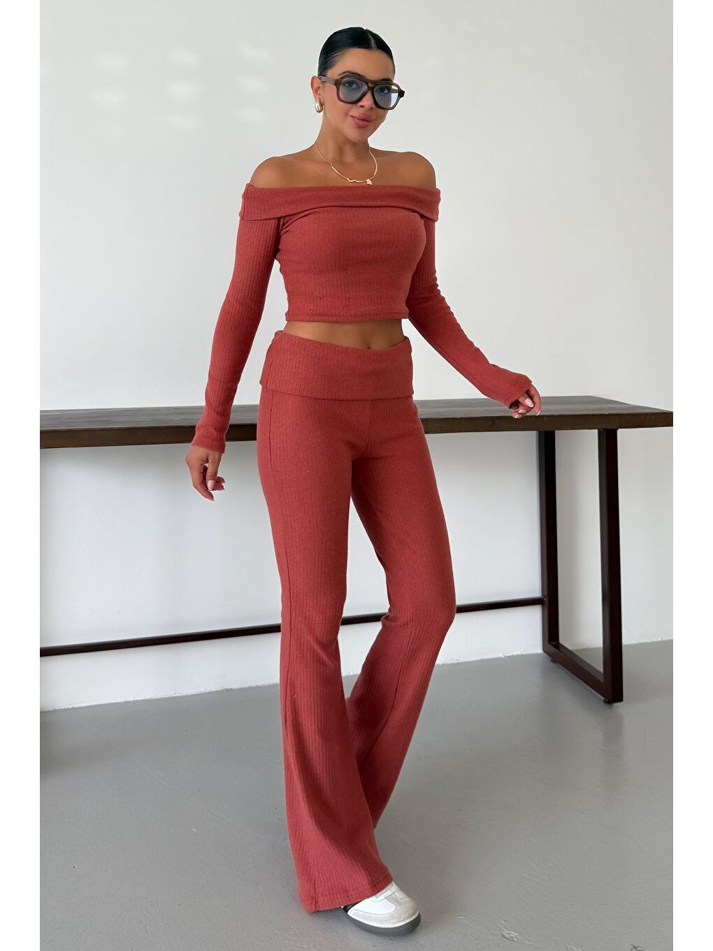 Turuncu Kadın Kiremit Madonna Yaka Alt-Üst Pantolonlu İnterlok Takım-1