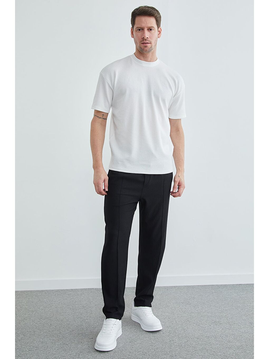 Siyah Beli Lastikli Fitilli Çimalı Pantolon