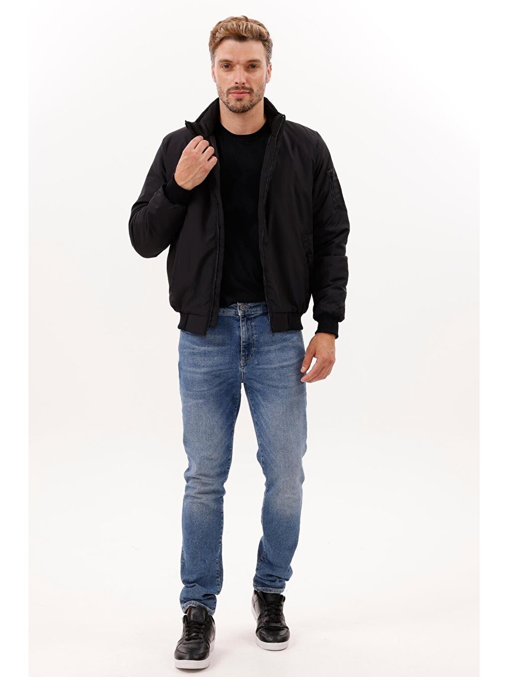 Siyah Erkek Astarlı Dik Yaka Mevsimlik Su Ve Rüzgar Geçirmez Mont-3