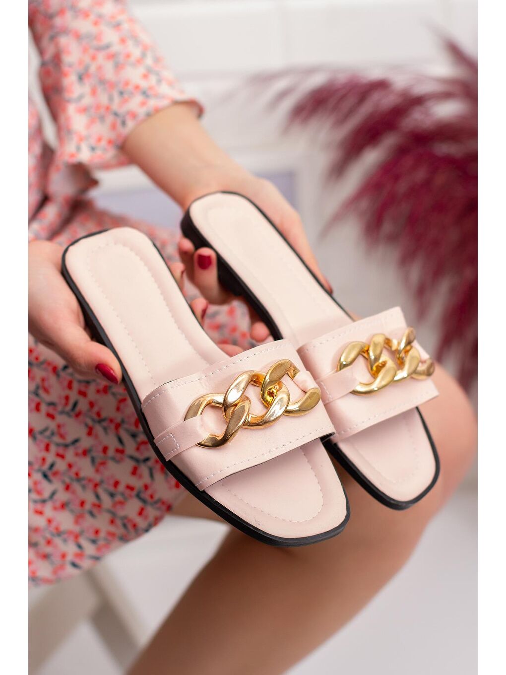 Pembe Smt Zincir Kadın Terlik Dış Mekan ve Ev Terliği