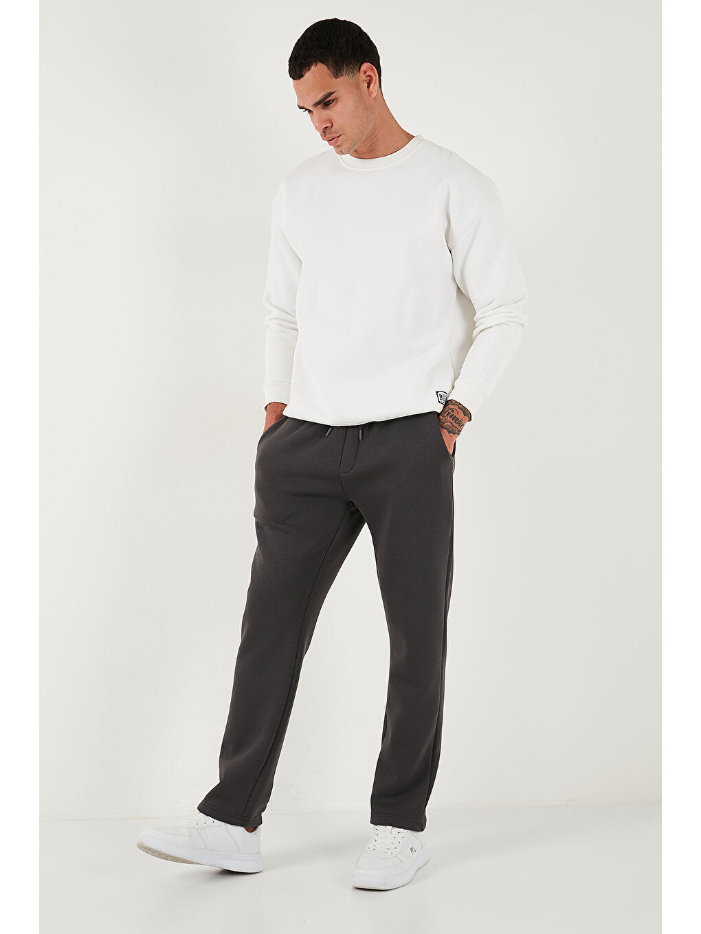 Antrasit Pamuklu Regular Fit Normal Bel Şardonlu Eşofman Altı 5908040-3