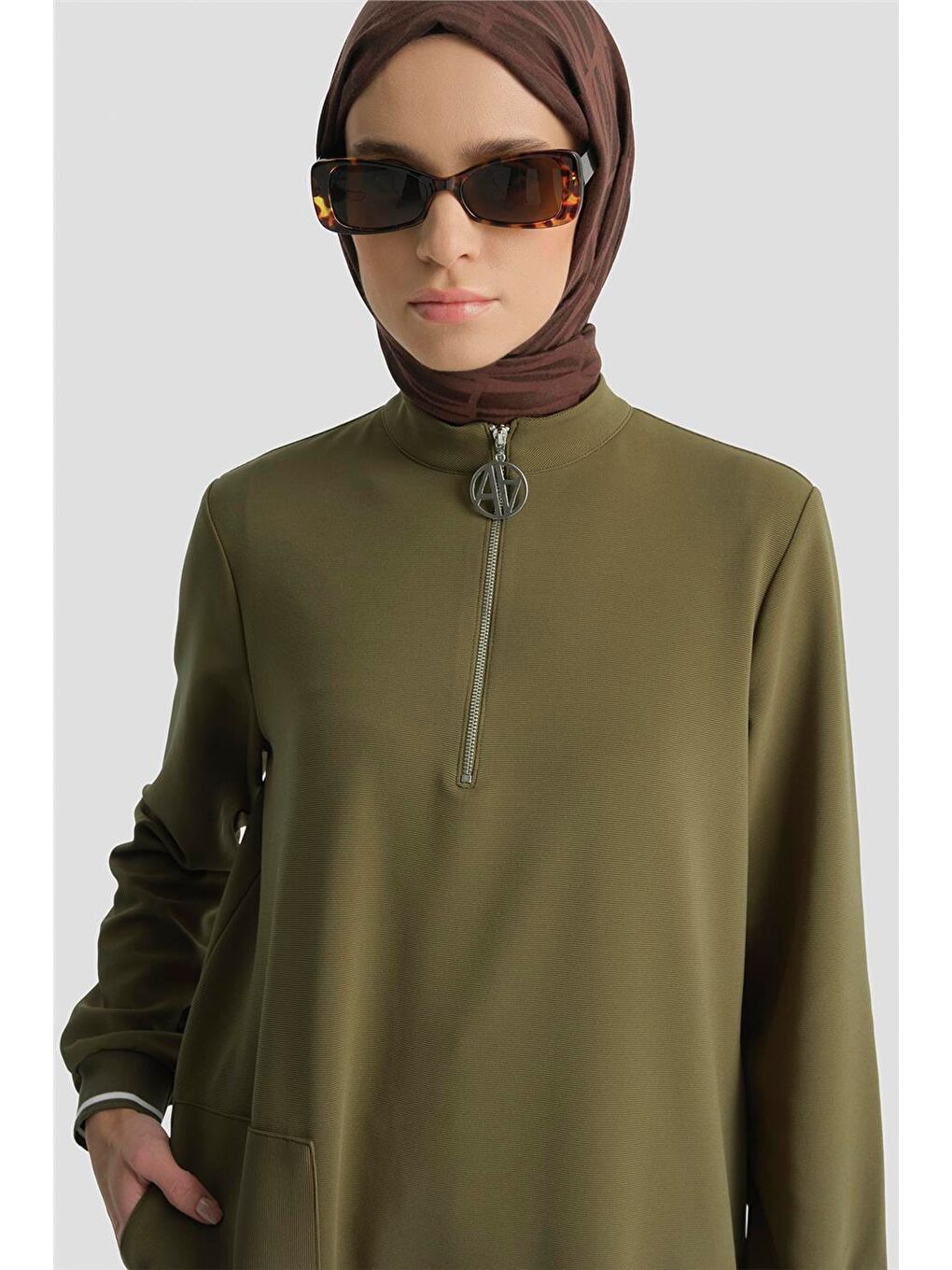 Cep Detaylı Basic Tunik 25Kt1453 Yağ Yeşili-4