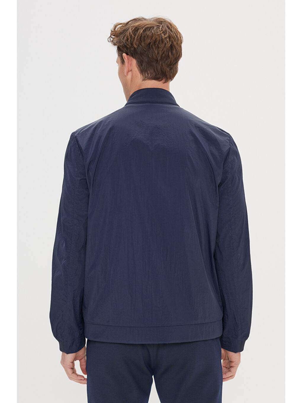 Erkek Lacivert Standart Fit Normal Kesim Gizli Kapüşonlu Yan Cep Kapitone Mont-5