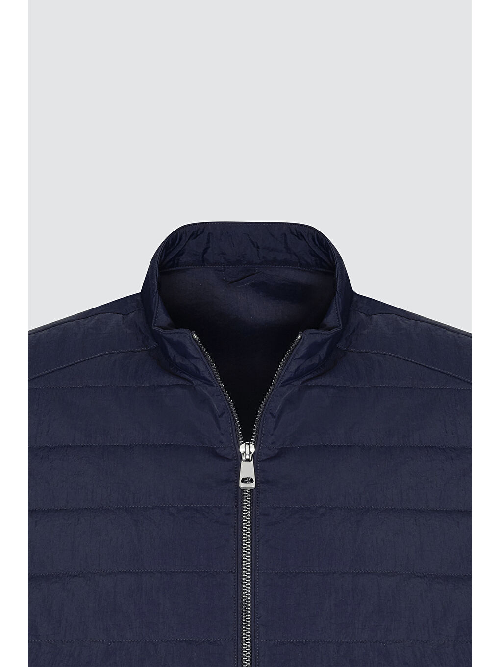 Erkek Lacivert Standart Fit Normal Kesim Gizli Kapüşonlu Yan Cep Kapitone Mont-7