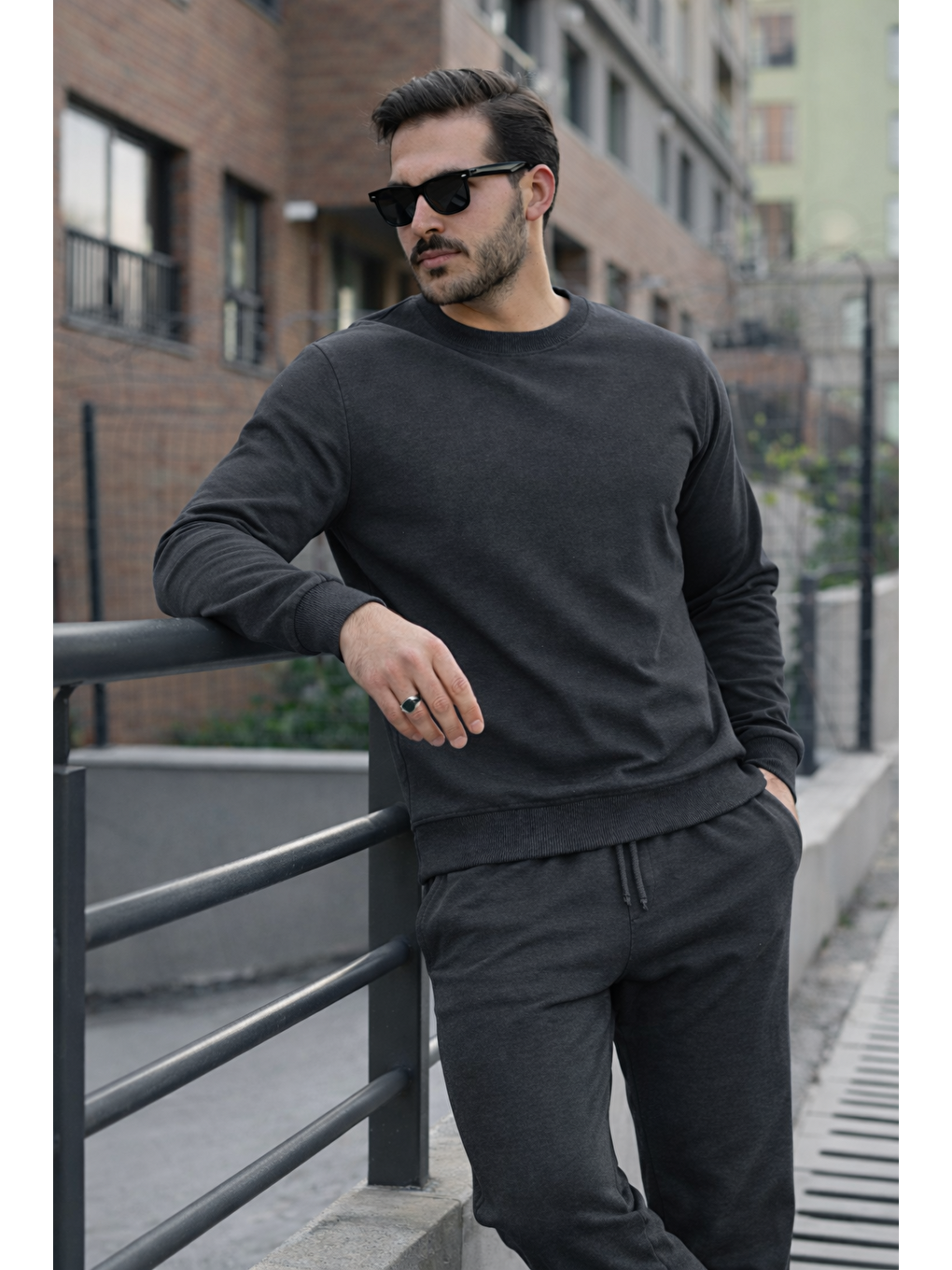 Gri Erkek Pamuklu Bisiklet Yaka Dar Füme Eşofman Takımı-3