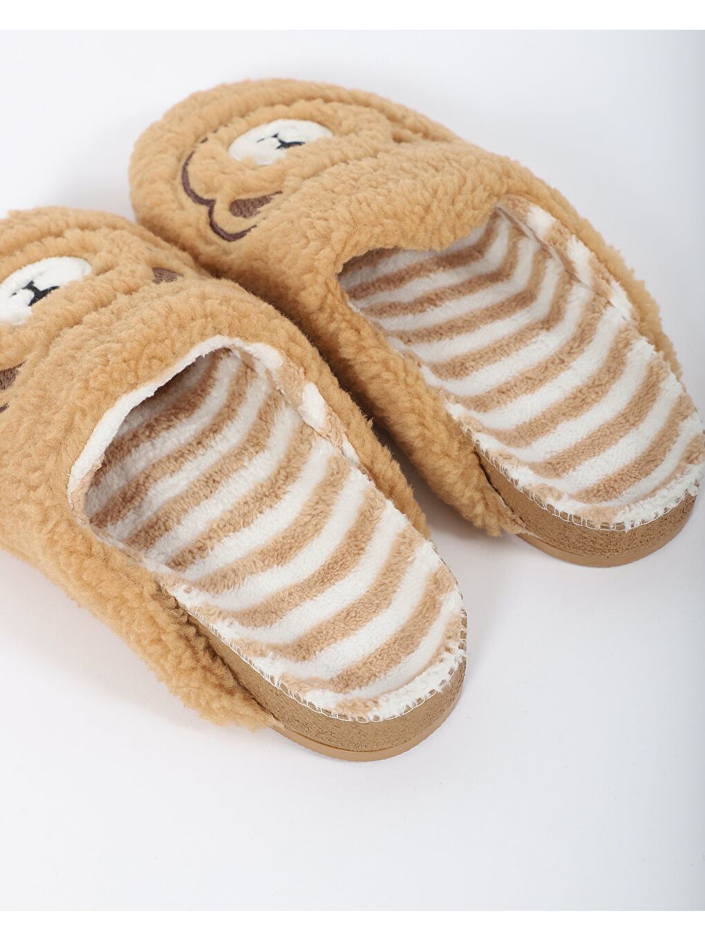 Bej Kadın Ayıcık Figürlü Camel Ev Terliği - BERY-2