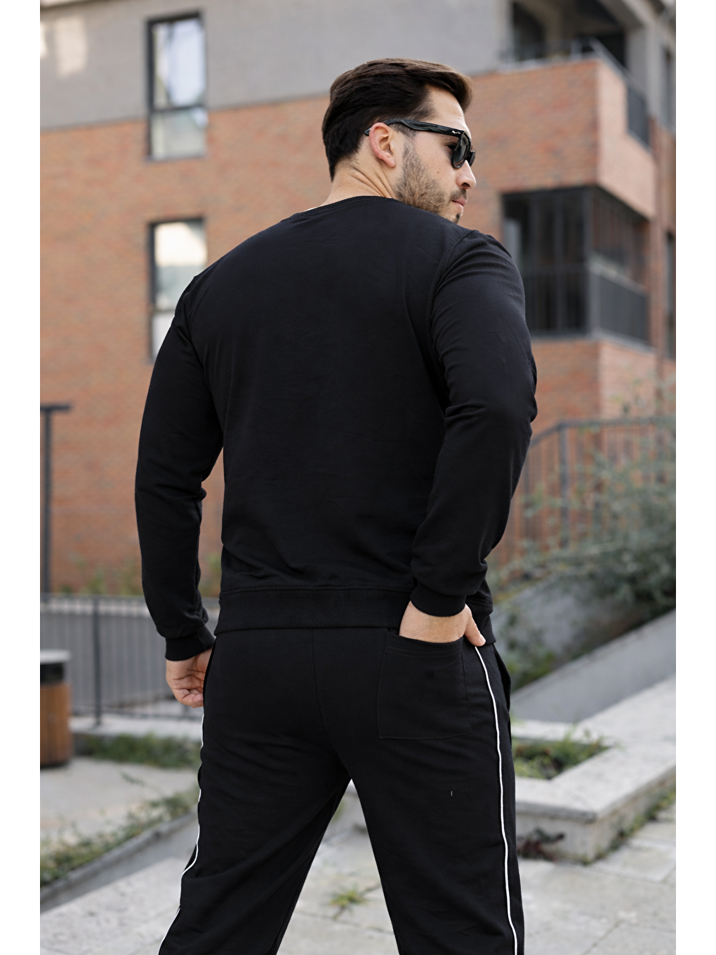 Erkek Çizgili Bisiklet Yaka Dar Siyah Eşofman Takımı-4