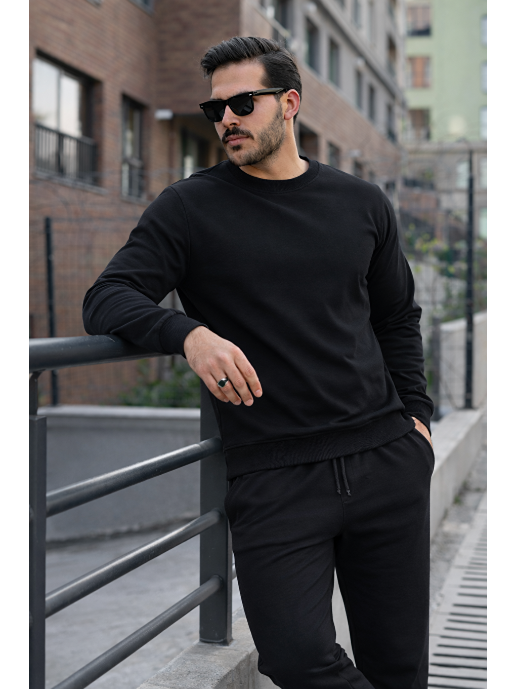 Erkek Pamuklu Bisiklet Yaka Dar Siyah Eşofman Takımı-2