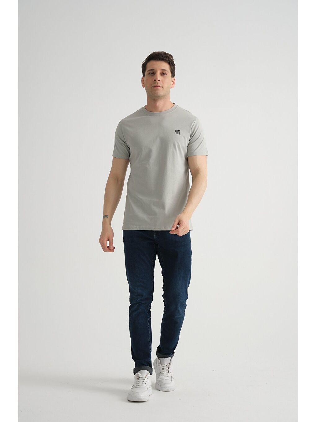 Gri Shooter Erkek Pamuklu Esnek T-shirt  Standart Kalıp Minimal Logolu-3