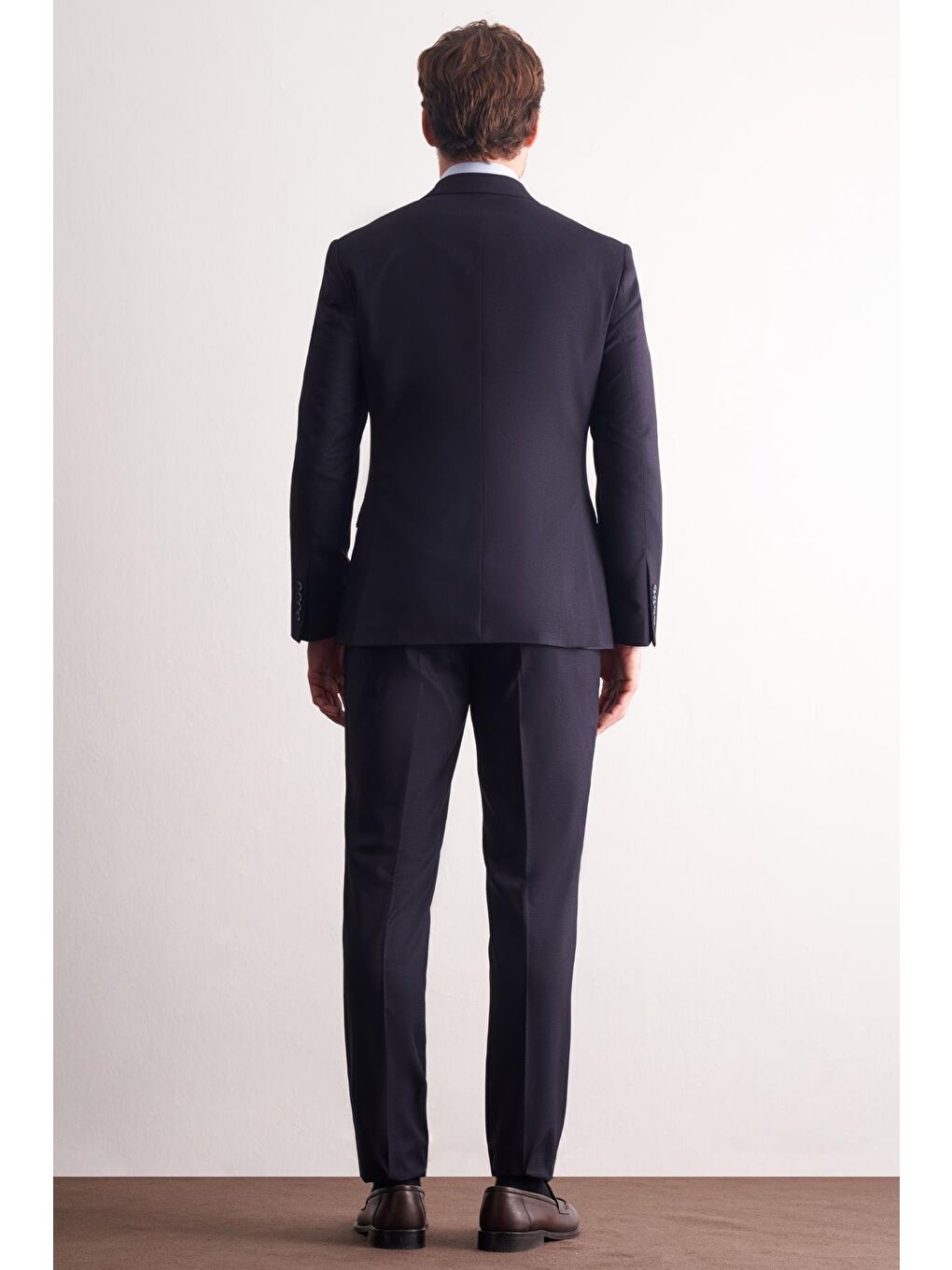 Koyu Lacivert Kırlangıç Yaka Kendinden Desenli Esnek Bel Slim Fit 6 Drop Takım Elbise 1001255167-4