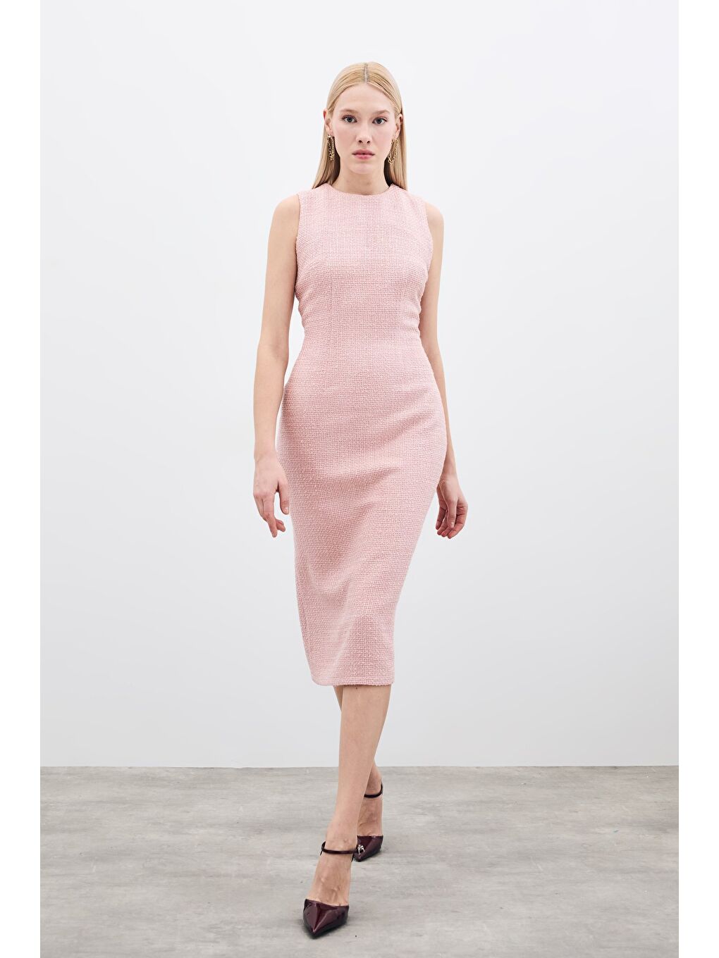 Pembe Kolsuz Uzun Tüvit Elbise - Pudra-3