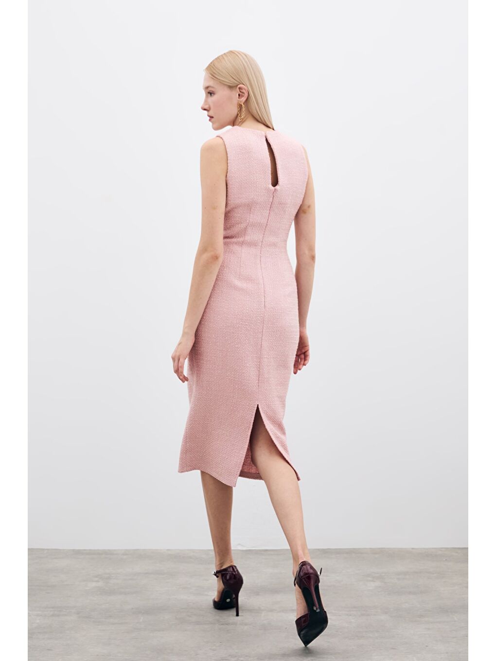 Pembe Kolsuz Uzun Tüvit Elbise - Pudra-7