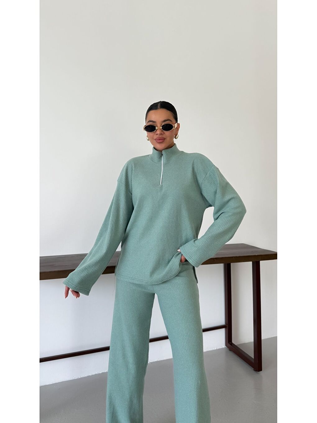 Kadın Mint Yeşili Yarım Fermuarlı Dik Yaka Kazak Alt-Üst Pantolonlu Takım-3