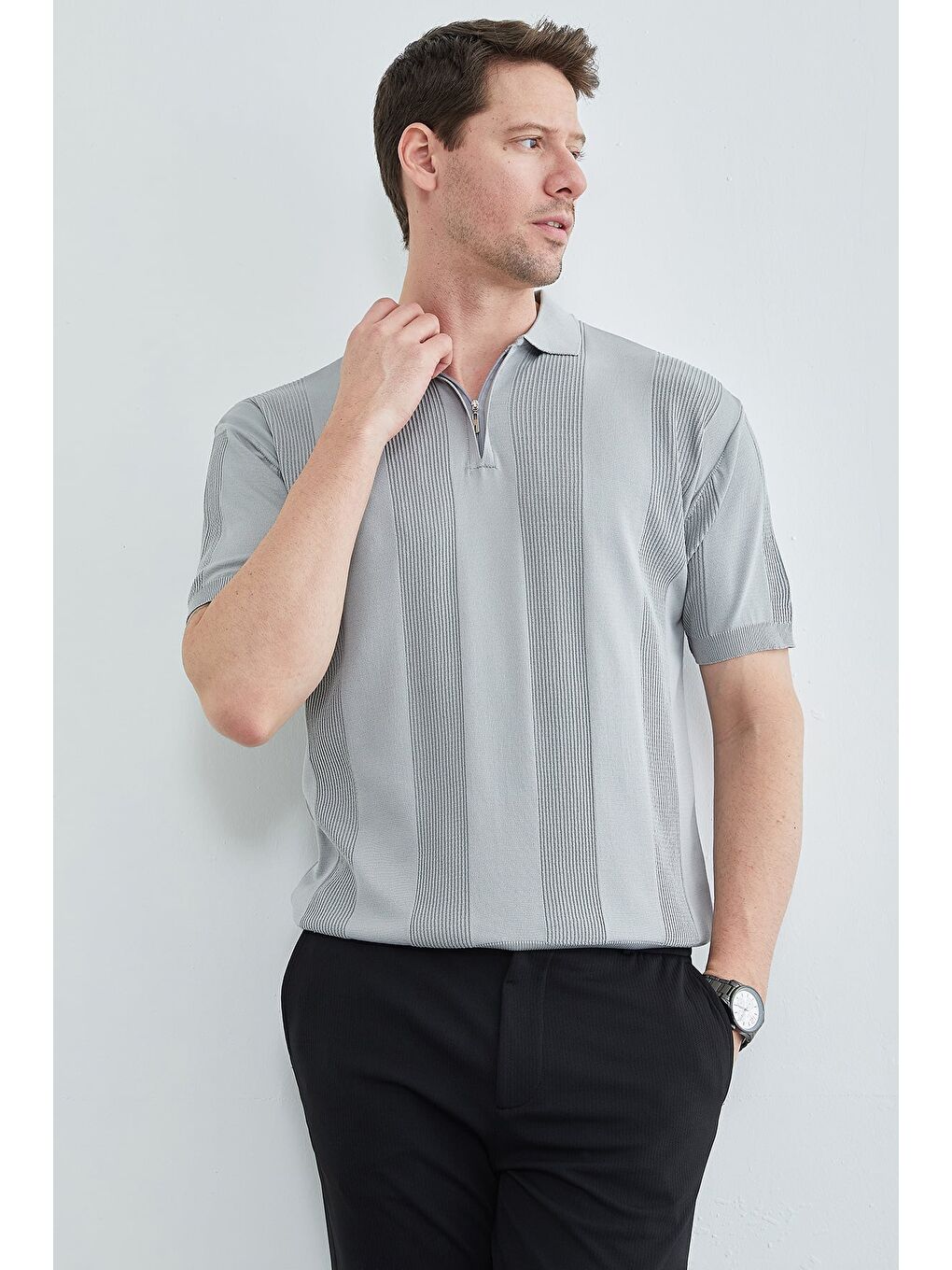 Gri Şeritli Yarım Fermuarlı Polo Yaka Triko Tişört-2