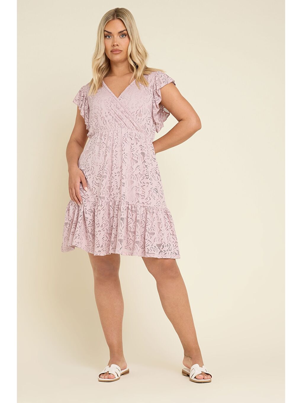 Lila Büyük Beden V Yaka Kısa Kollu Dantel Detaylı Kolları Fırfırlı Astarlı Mini Elbise 304109