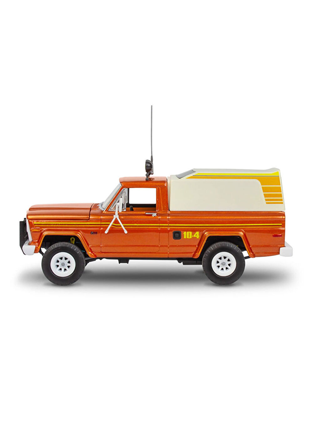 Maket Model Kit Araba ‘79 Jeep J10 Pickup with Camper Top 14568-3
