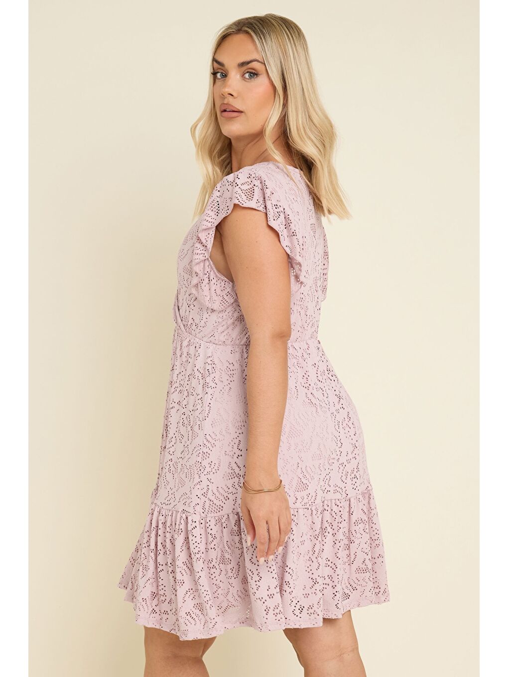Lila Büyük Beden V Yaka Kısa Kollu Dantel Detaylı Kolları Fırfırlı Astarlı Mini Elbise 304109-4