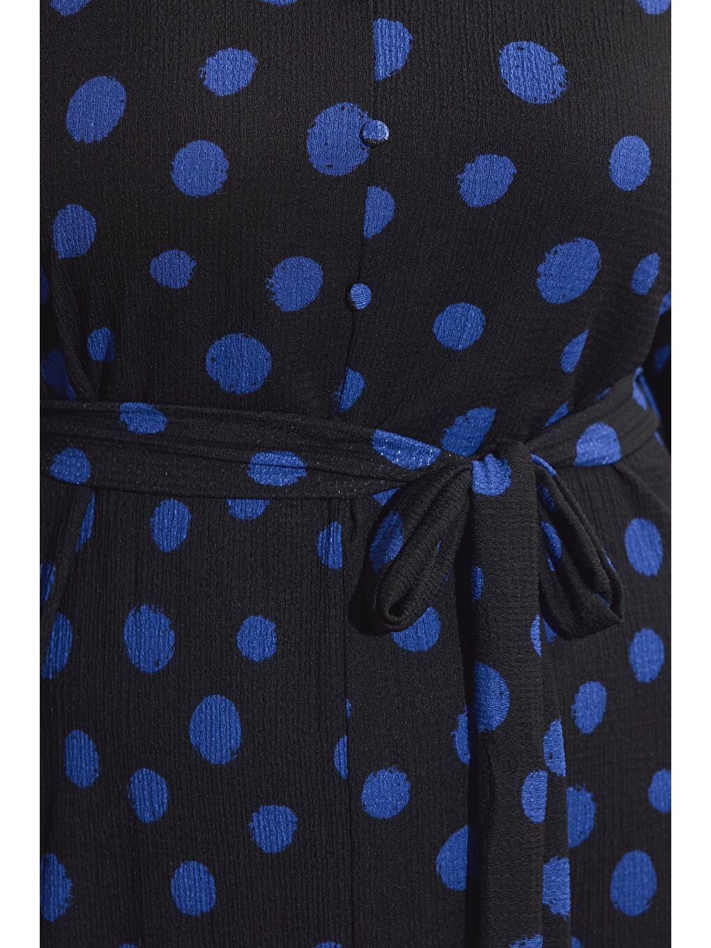 Siyah Büyük Beden Uzun Kollu V Yaka Kuşaklı Puantiyeli Uzun Elbise 615816-6