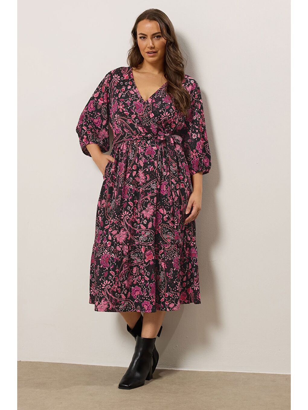 Mürdüm Büyük Beden Beli Lastikli V Yaka Desenli Uzun Anvelop Elbise 616311