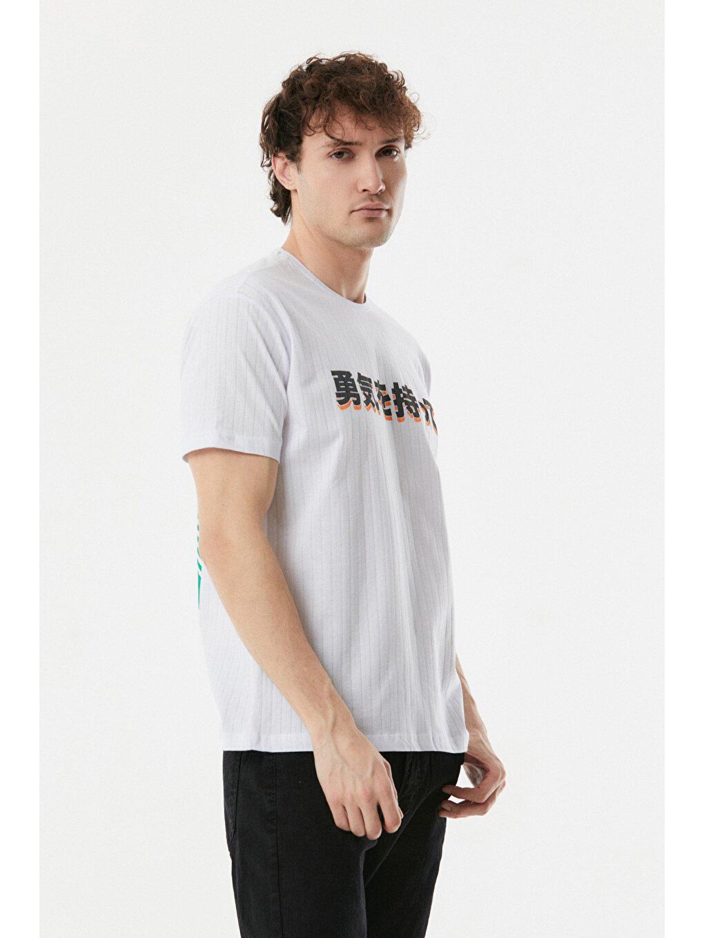 Beyaz Baskılı Bisiklet Yaka Tişört-2