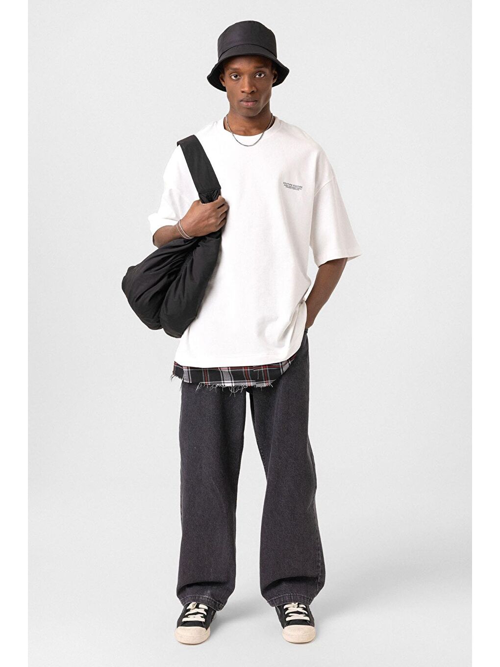 Yıkamalı Oversize Ekose Detaylı Tişört Ekru