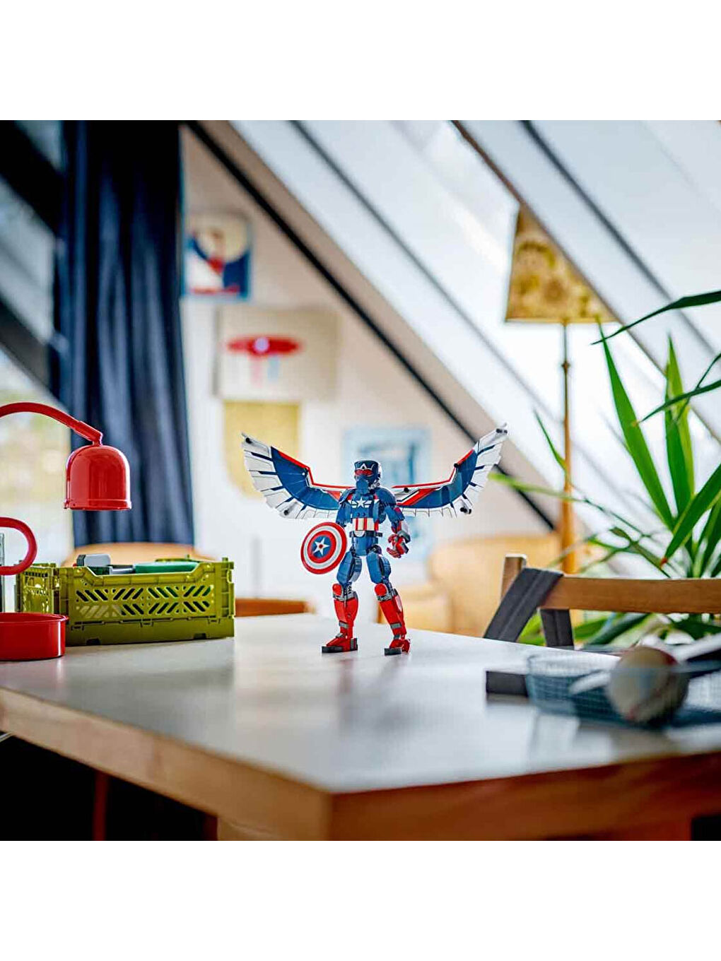 Marvel Yeni Kaptan Amerika Yapım Figürü 76296-4