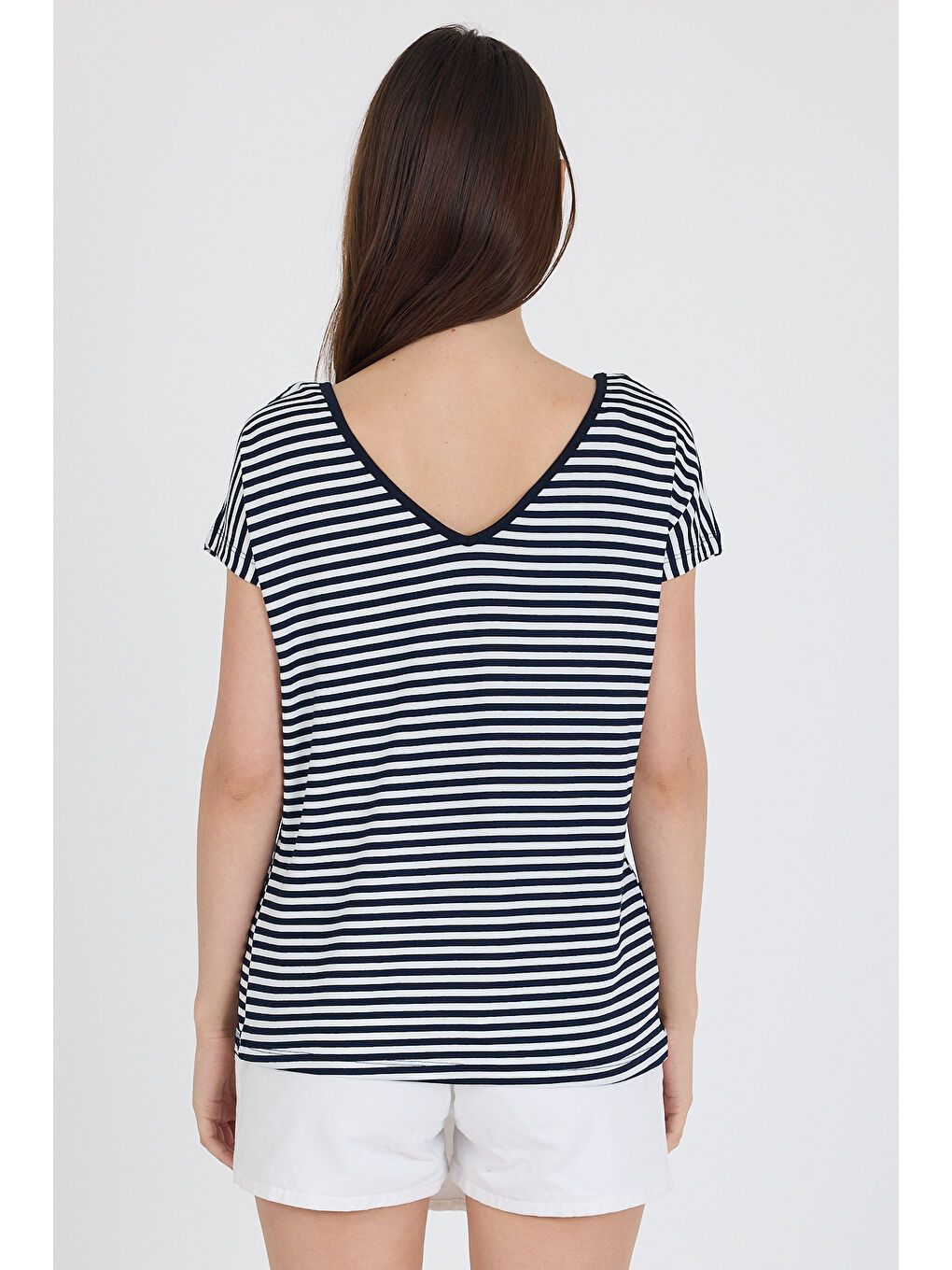 Ön Arka V Yaka Siyah Kadın T-shirt 0003-4