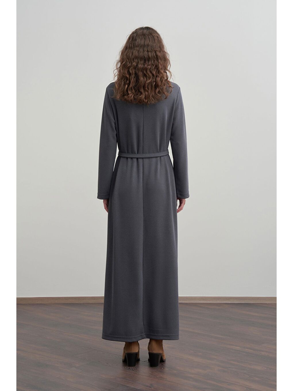 Gri-Kemer Tokalı Elbise-2