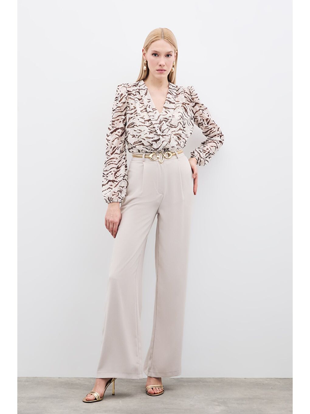 Bej Pileli Krep Pantolon - Taş-1