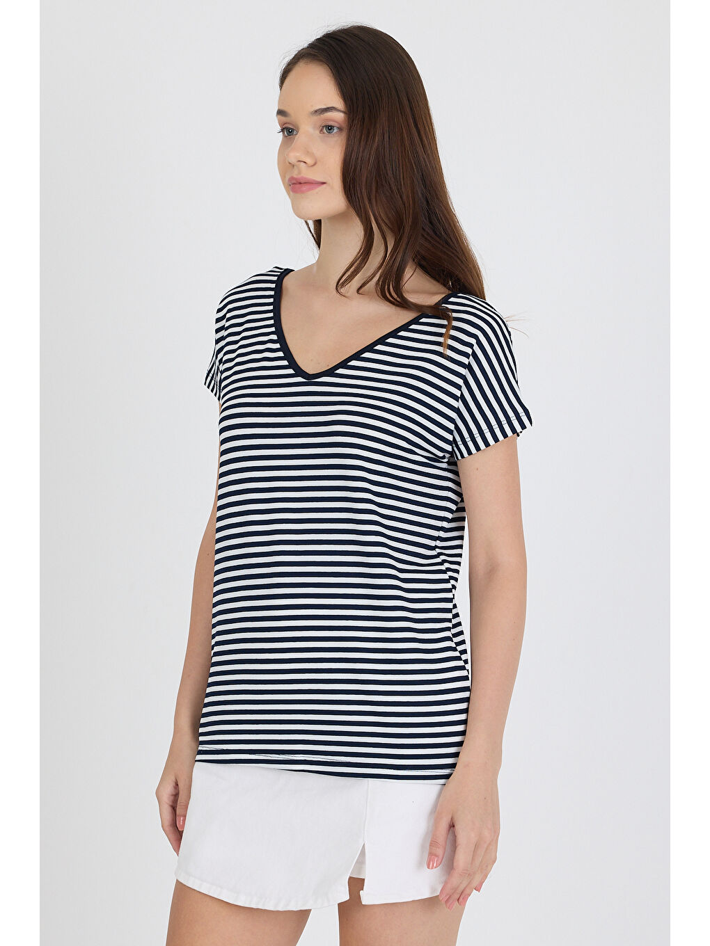 Ön Arka V Yaka Siyah Kadın T-shirt 0003-1