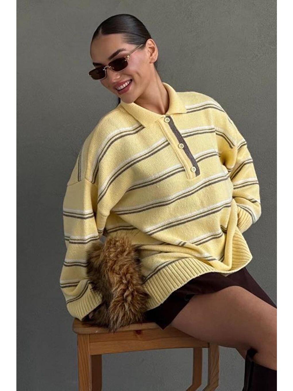 Sarı Çizgili Düğmeli Polo Yaka Kazak Mg2357-1