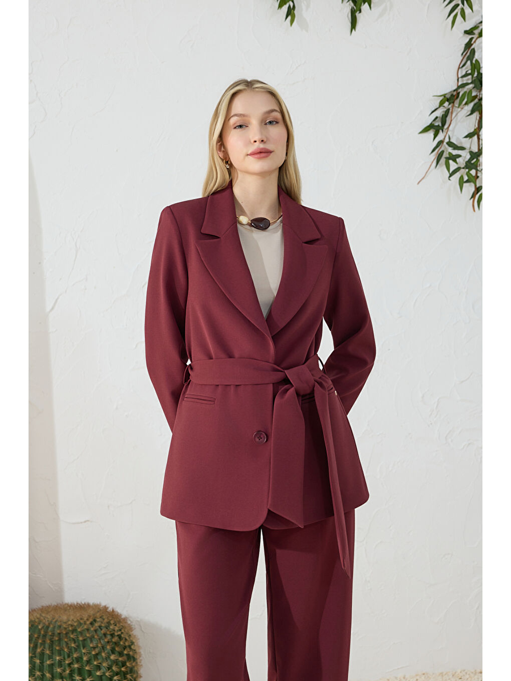 Bordo Kuşaklı Klasik Ceket-3