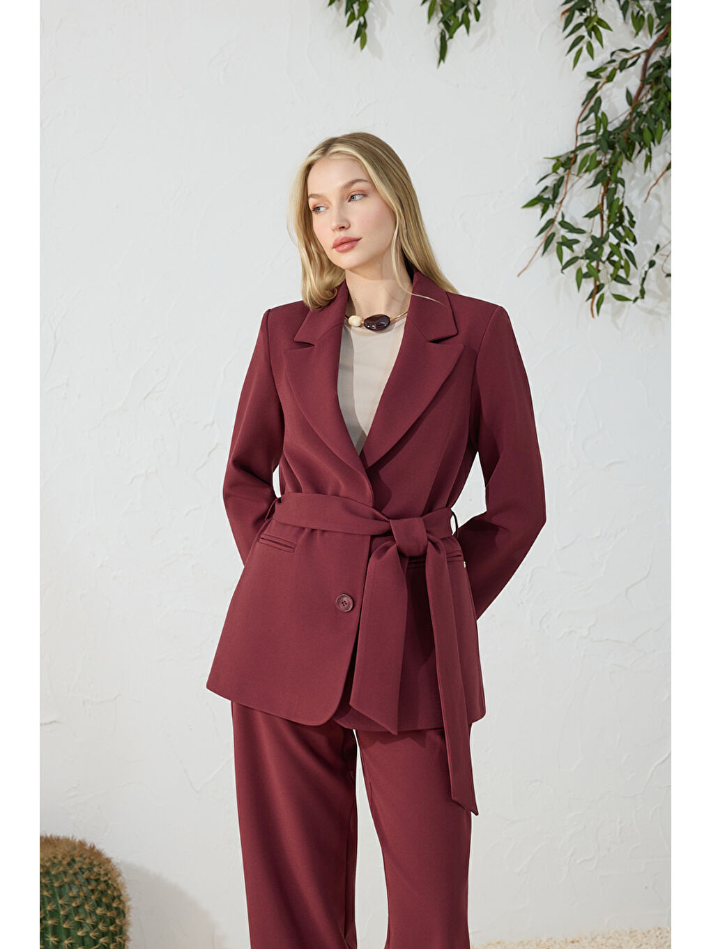 Bordo Kuşaklı Klasik Ceket-4