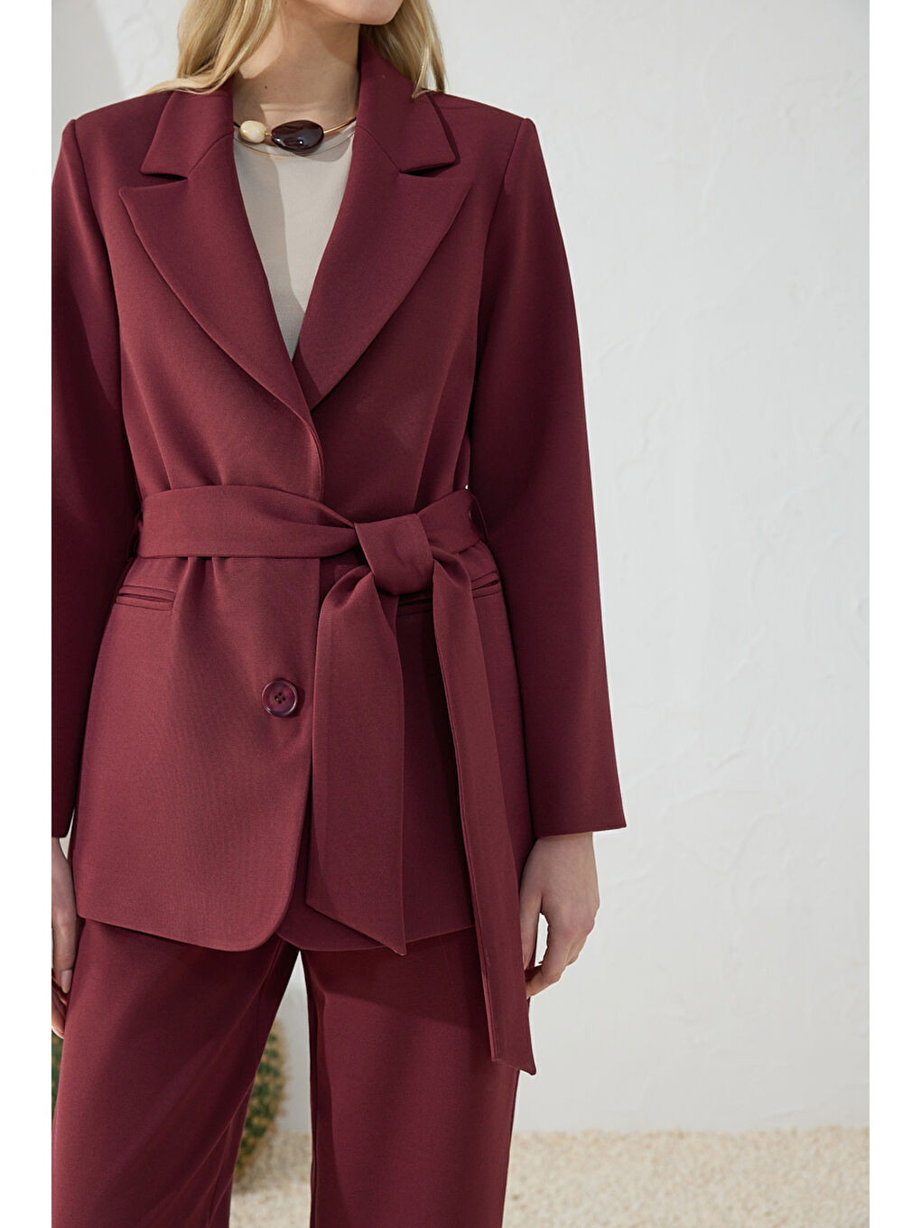 Bordo Kuşaklı Klasik Ceket-5