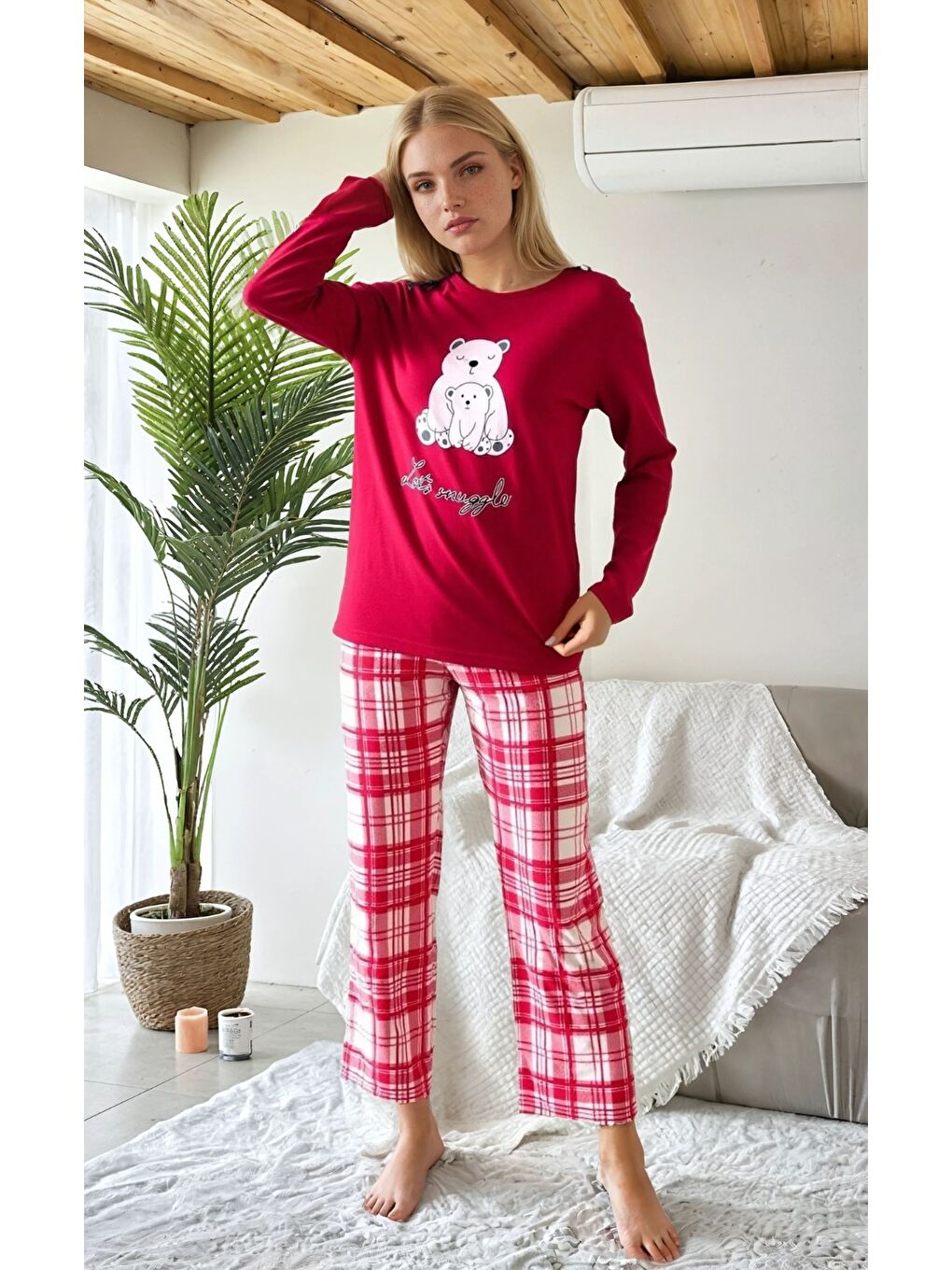 Ekose Ayıcık Baskılı Kırmızı Pijama Takımı