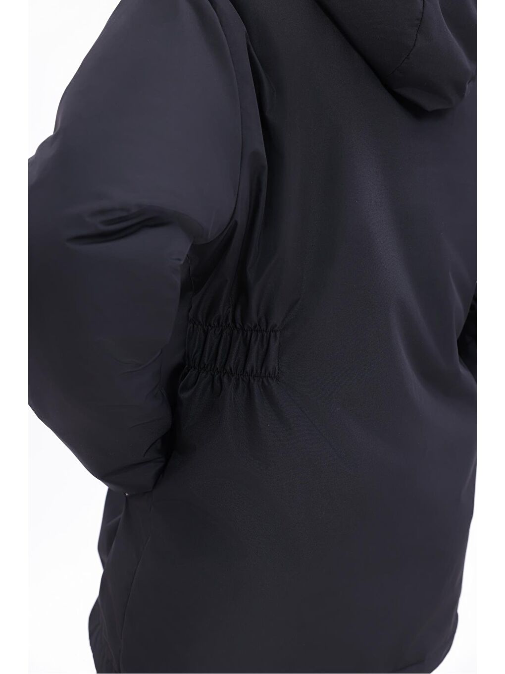 Siyah Kadın Beli Lastikli Cebi Kürklü Su Ve Rüzgar Geçirmez Kapüşonlu Mont-5
