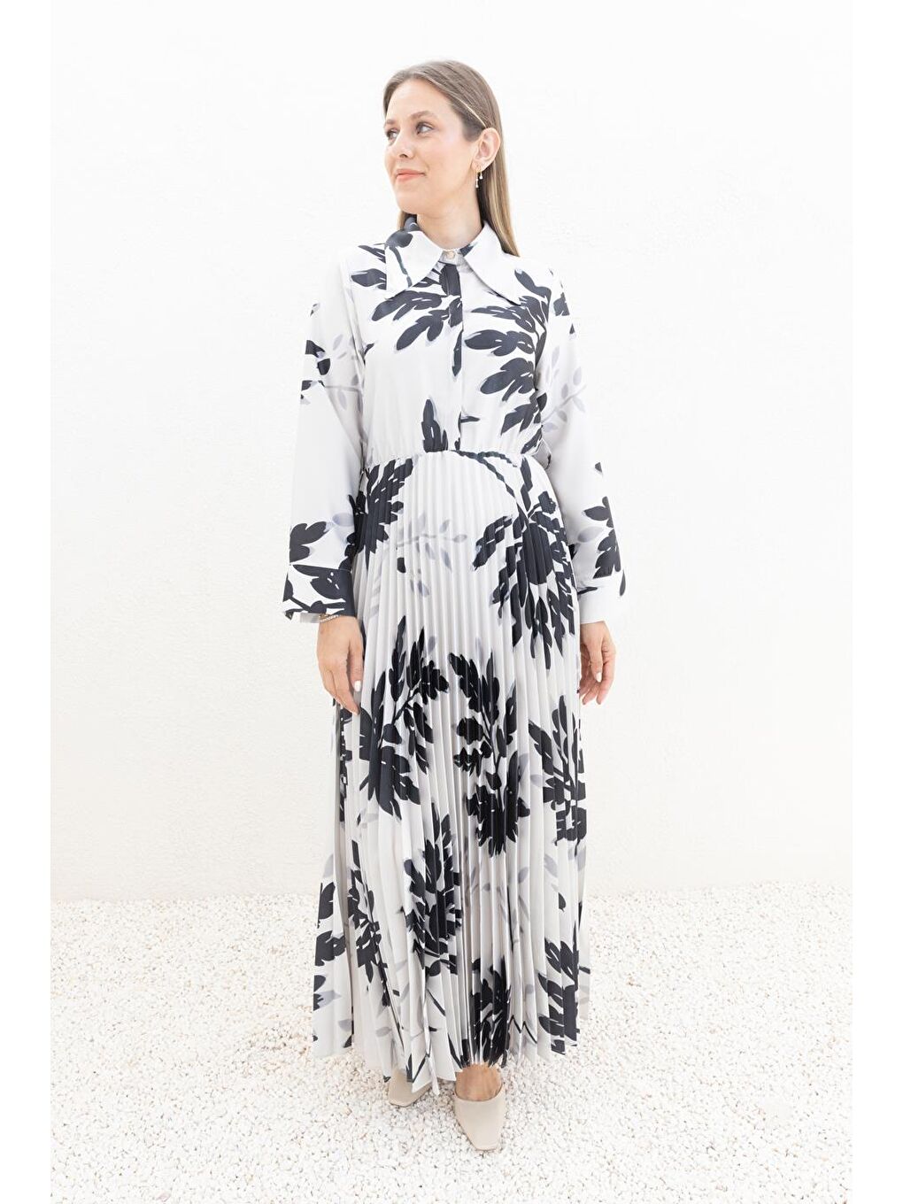 Bej Taş-Siyah-Eteği Piliseli Desenli Elbise