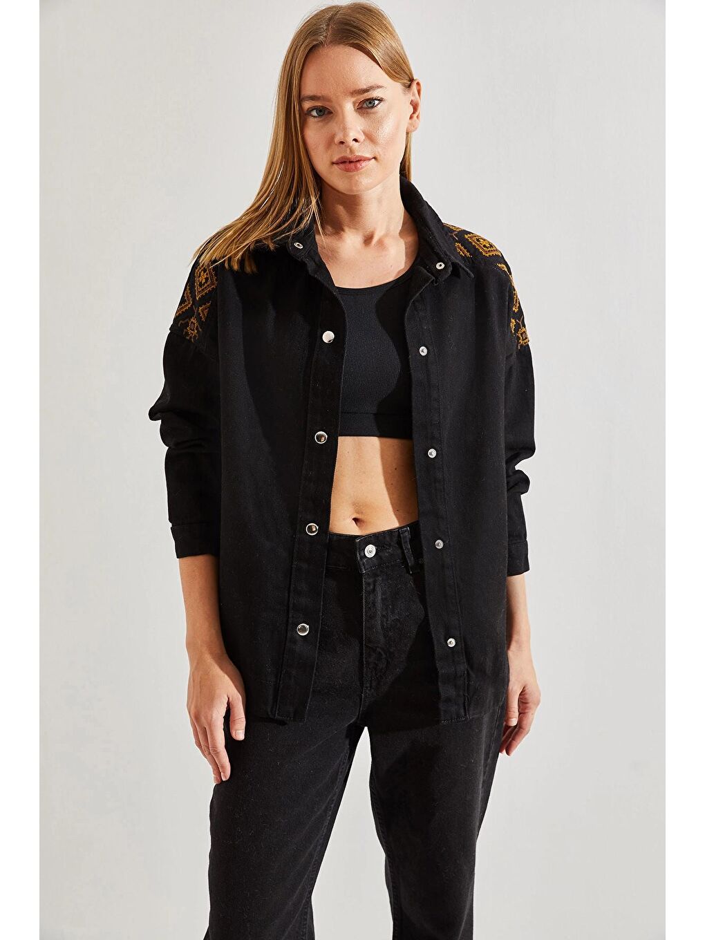 Siyah Kadın Etnik Nakış Desenli Gabardin Ceket-1