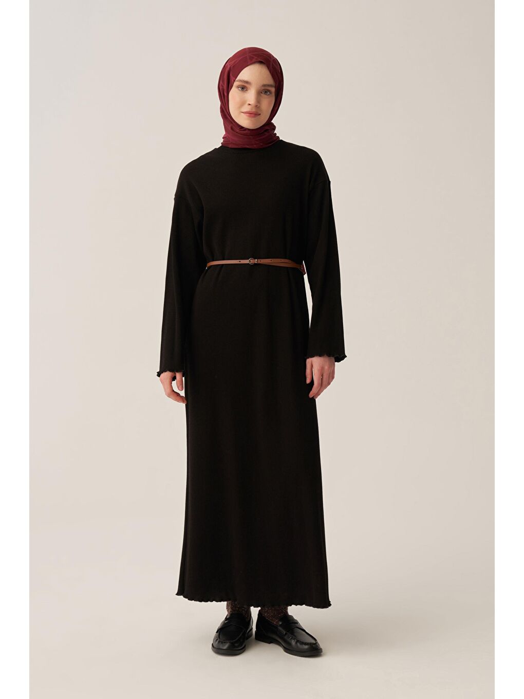 Siyah-Fırfır Detaylı Kaşkorse Elbise-1