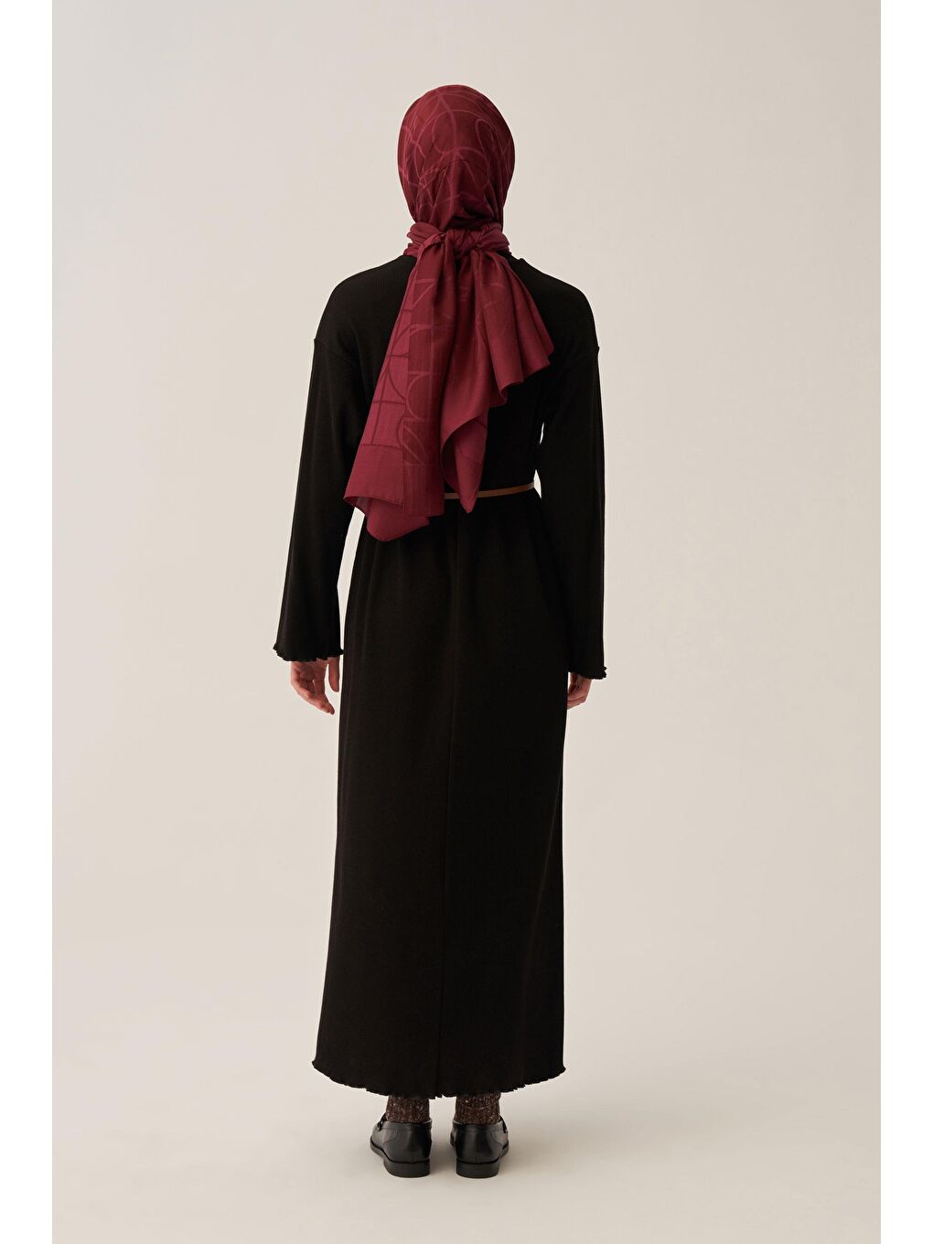 Siyah-Fırfır Detaylı Kaşkorse Elbise-3