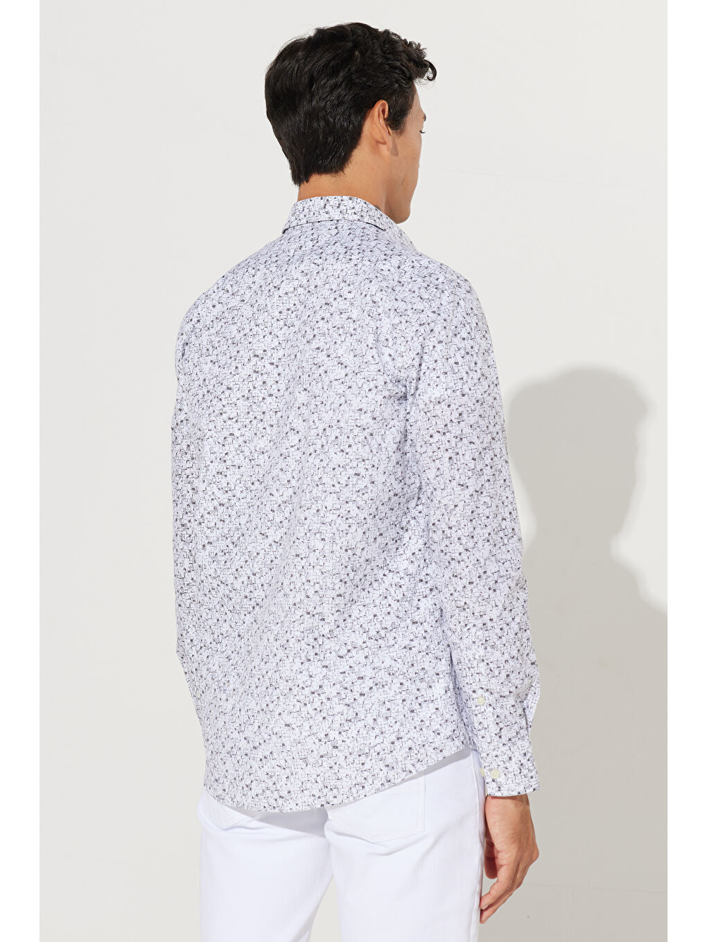Erkek Beyaz-Antrasit Slim Fit Dar Kesim Düğmeli Yaka Baskılı Gömlek-6