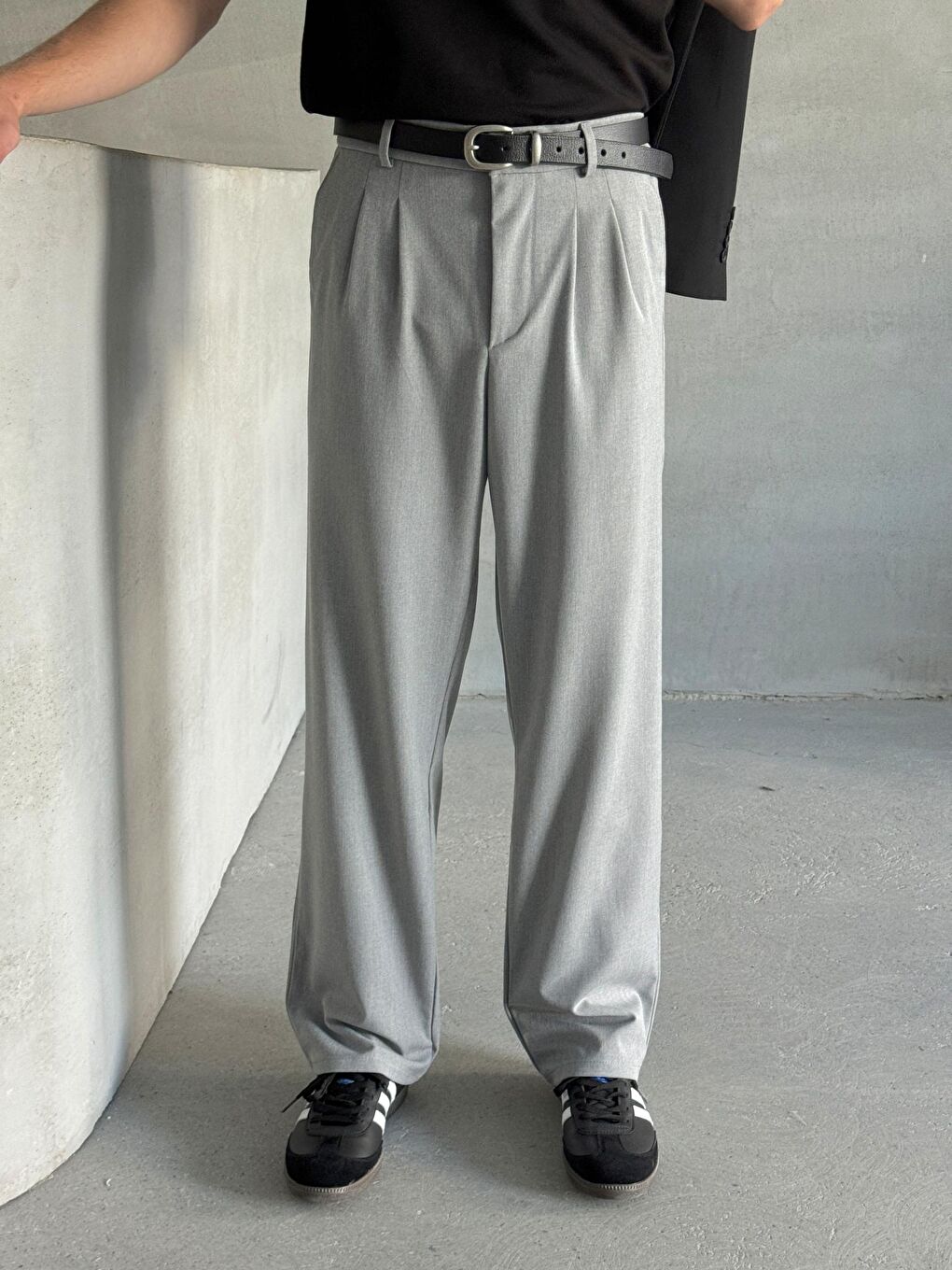 Gri Erkek Pileli Baggy Kalıp Kumaş Pantolon-1