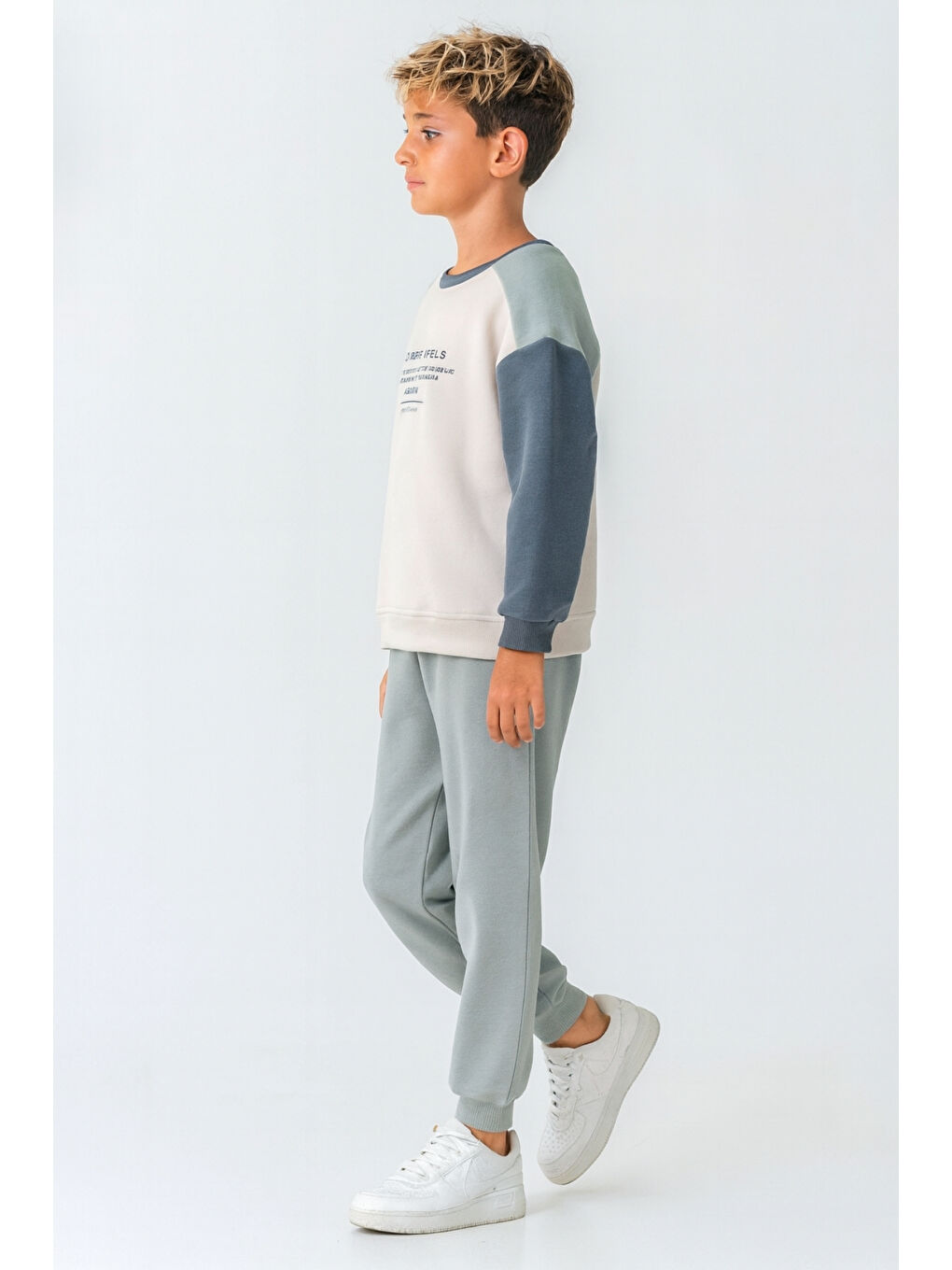 Yeşil Erkek Çocuk Futurıstıc Feels Baskılı 3 İplik Kalın Kışlık Eşofman Takımı Ak4229-2